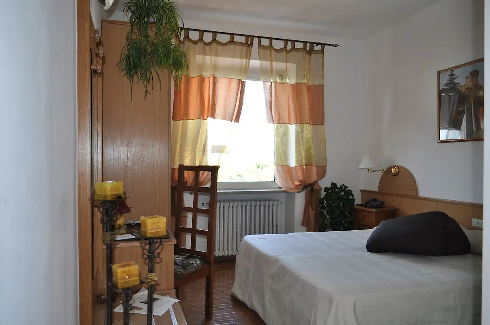 Hotel Oceano Peschiera del Garda 3*,  Italia