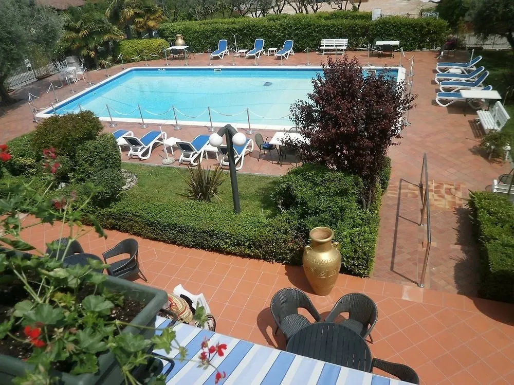 Hotel Oceano Peschiera del Garda 3*,