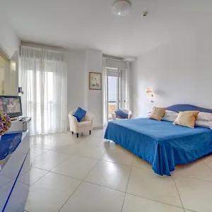 *** Hotel Carlton Italia