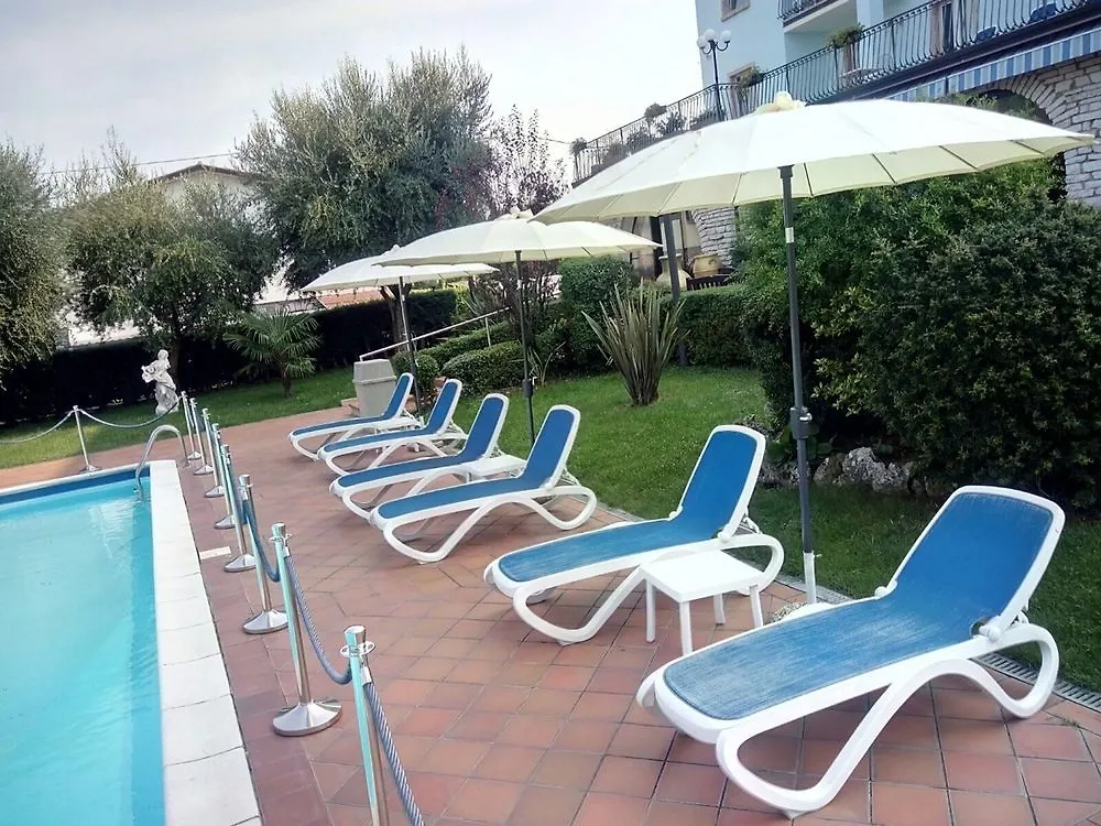 Hotel Oceano Peschiera del Garda 3*,  Italy